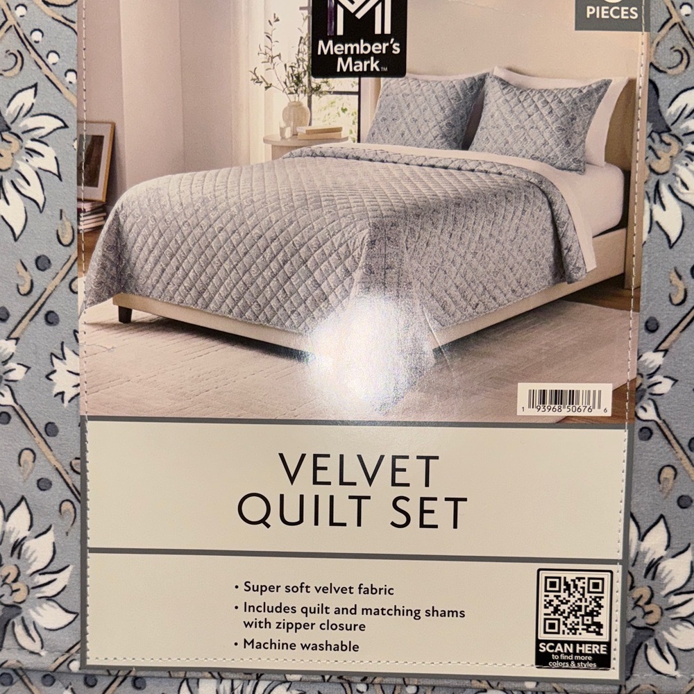 Member's Mark Velvet Quilt Set - Blue Gray - Picture 2 of 9